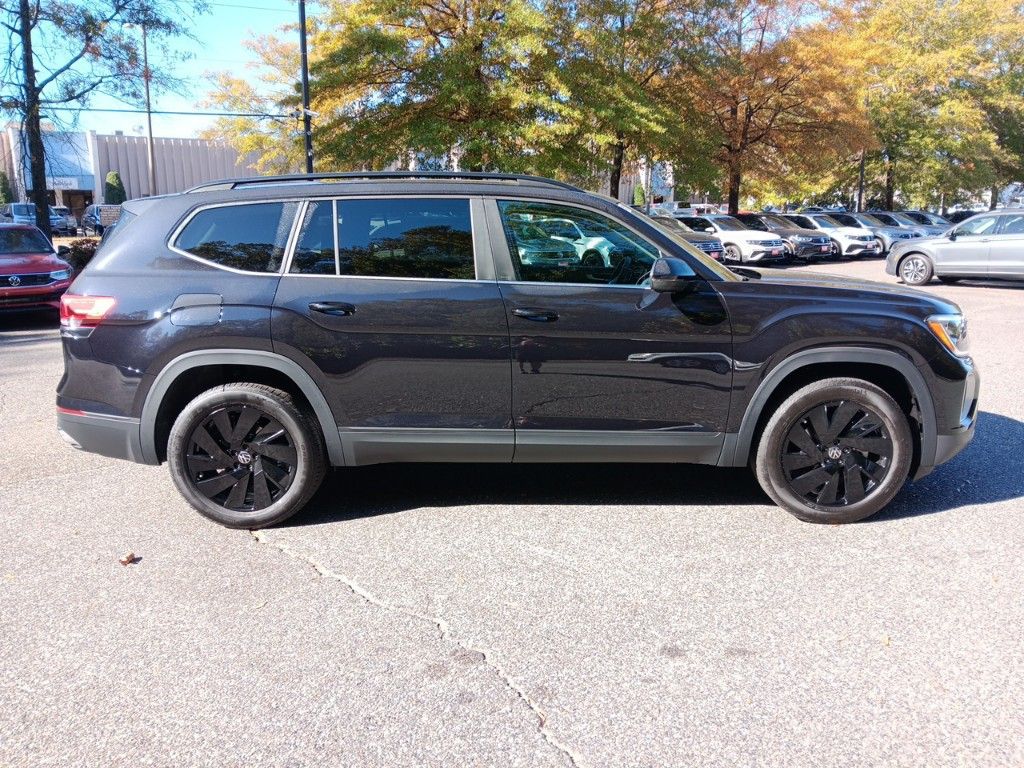 2025 Volkswagen Atlas 2.0T SE w/Technology 6