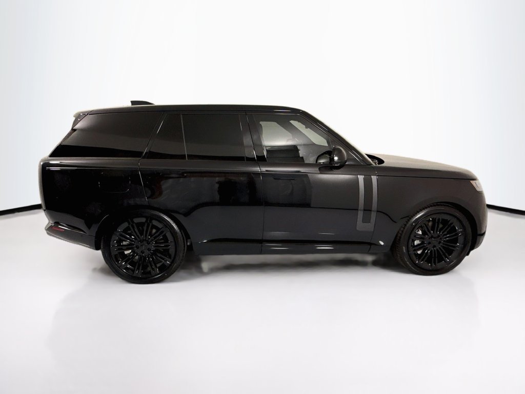 Thumbnail: 2026 Land Rover Range Rover - 4