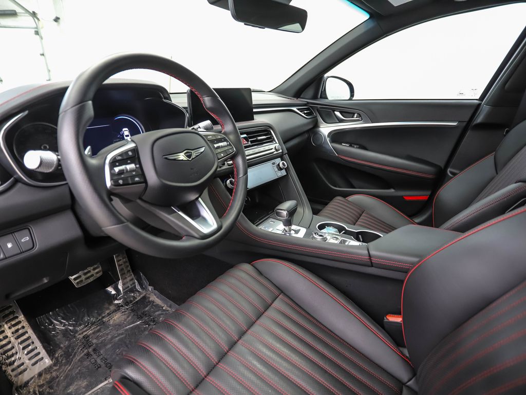 Thumbnail: 2025 Genesis G70 - 10