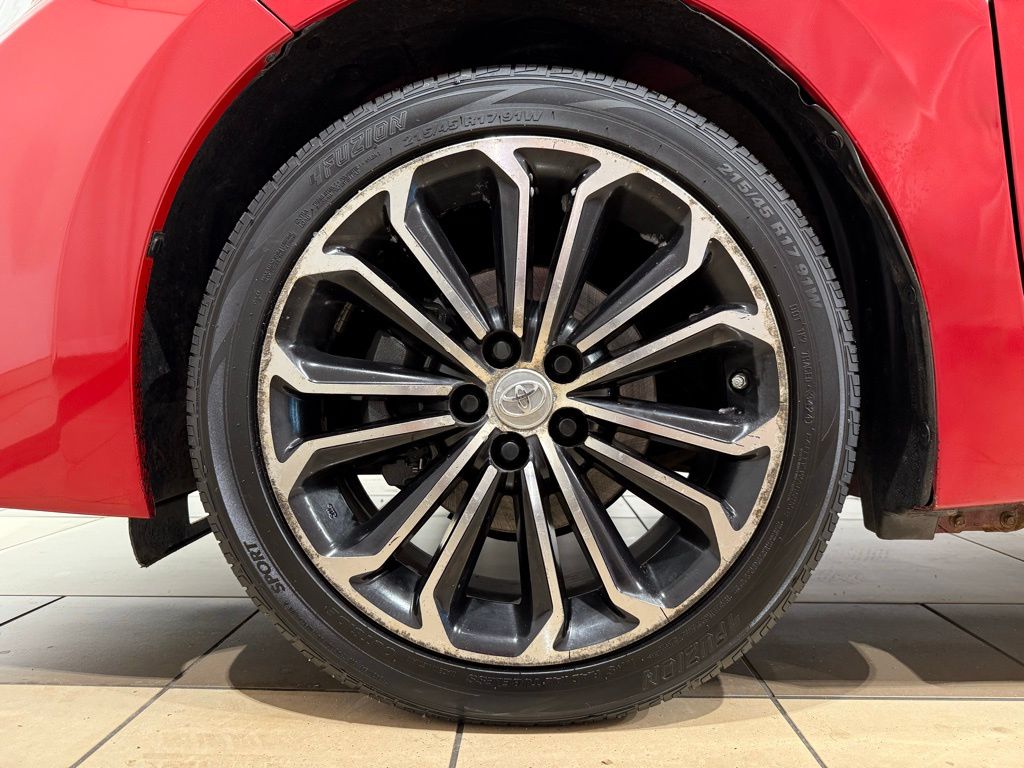 Thumbnail: 2014 Toyota Corolla - 9