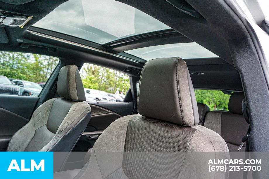 Used 2023 White Lexus 350 Luxury image 18