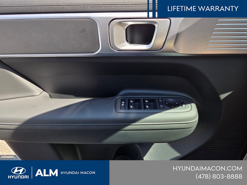 New 2026 White HYUNDAI SEL image 29