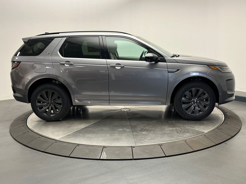 2025 Land Rover Discovery Sport S 6
