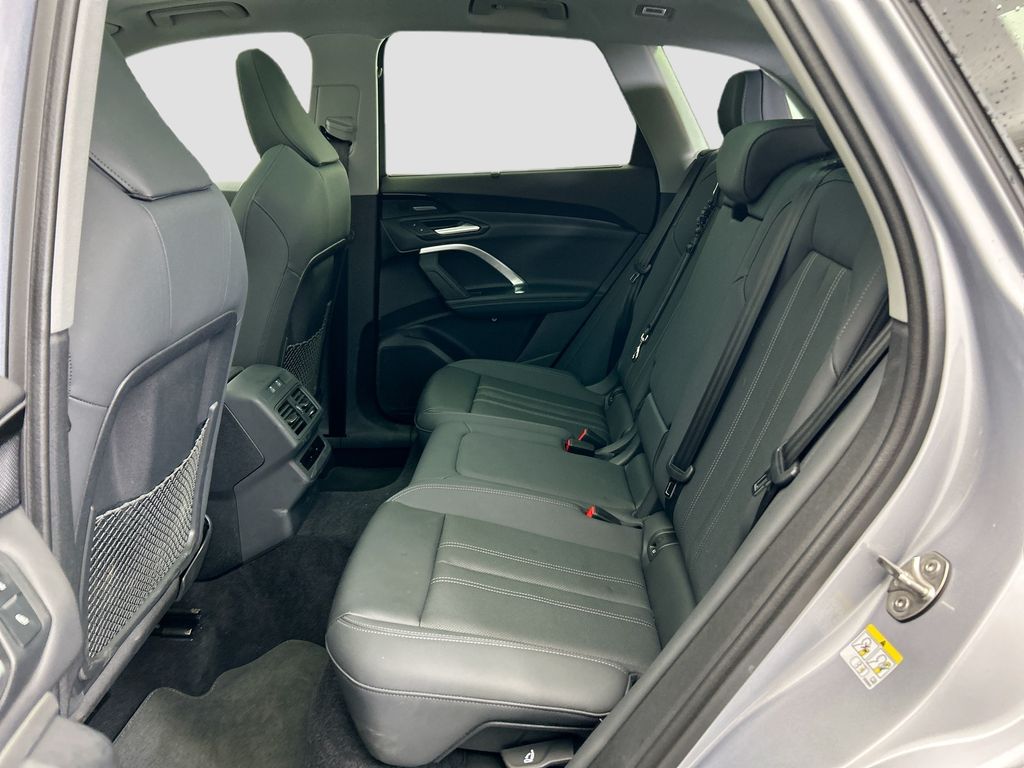 Thumbnail: 2025 Audi Q5 - 20