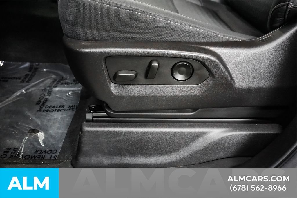 Used 2023 Black GMC Elevation image 31