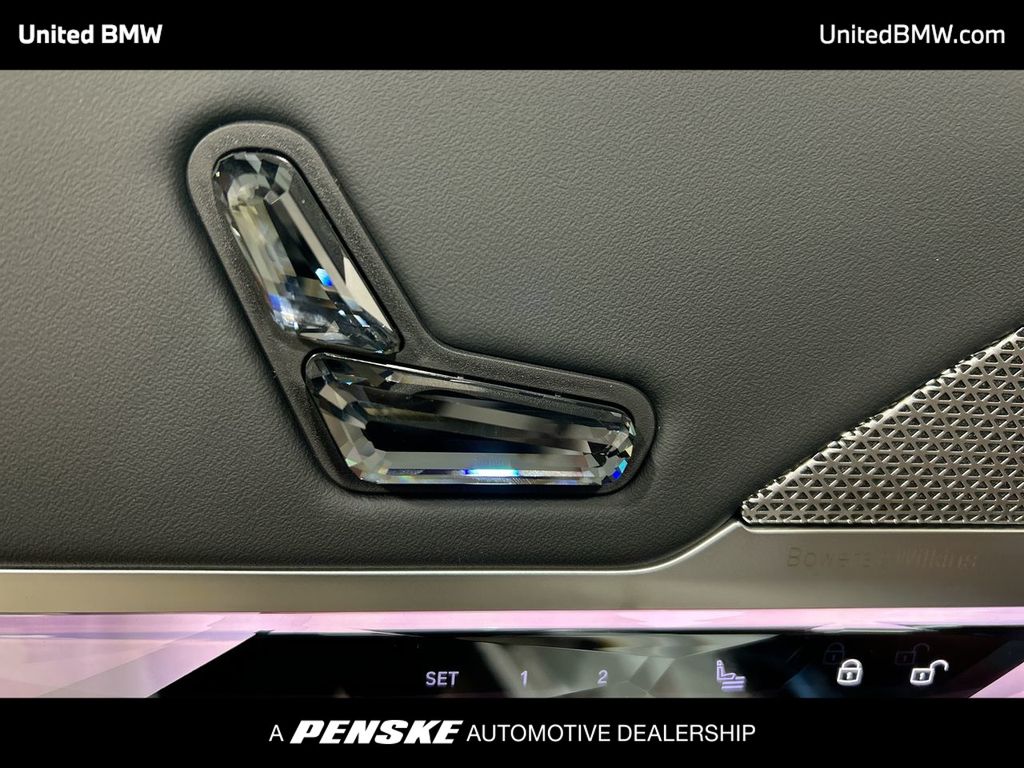 2025 BMW 7 Series 740i 12