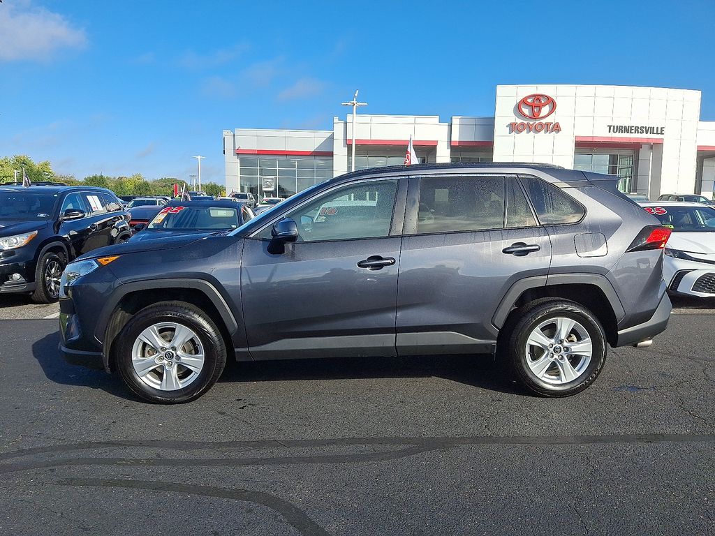 Thumbnail: 2020 Toyota RAV4 - 7