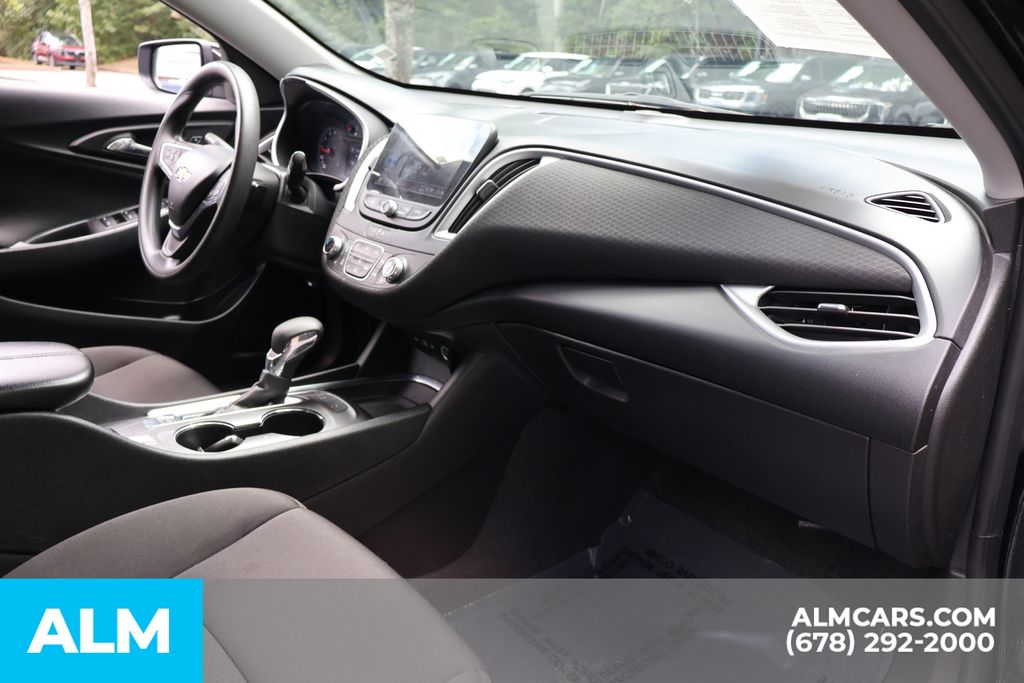 Used 2025 Black Chevrolet LT image 26