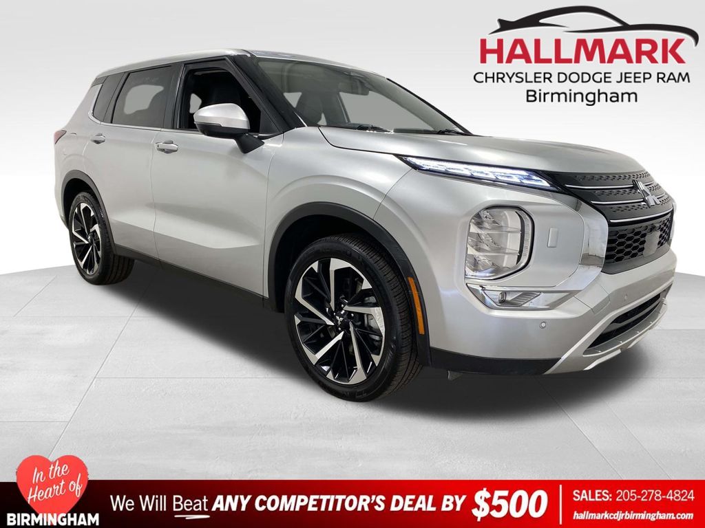 2024 Mitsubishi Outlander SE