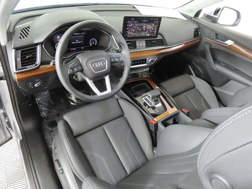 2024 Audi Q5 e  35