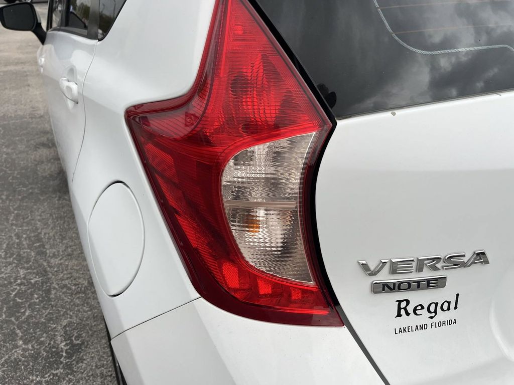 2016 Nissan Versa Note SV 11