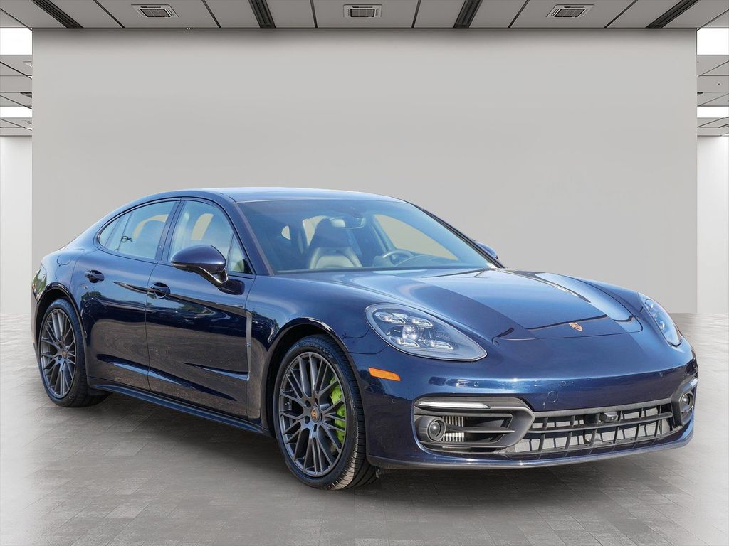 2022 Porsche Panamera 4 AWD