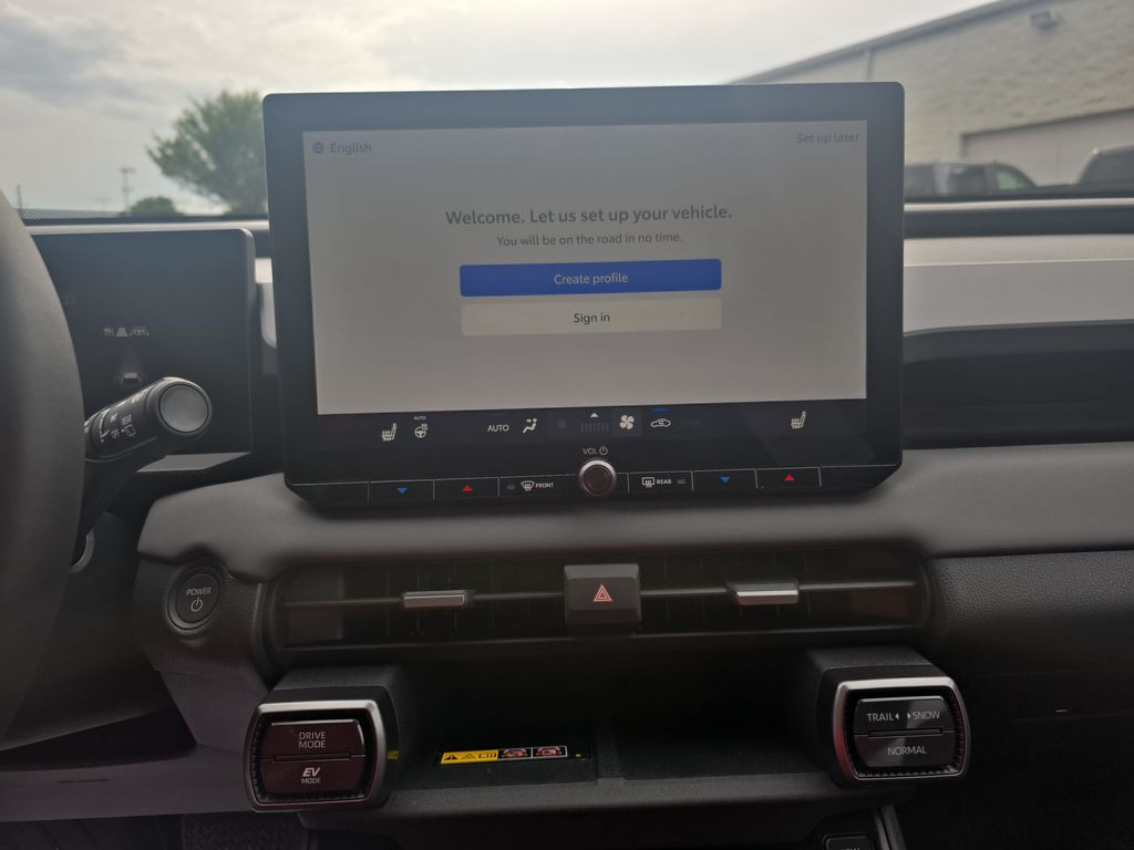 2026 Toyota RAV4 XSE - Photo 20