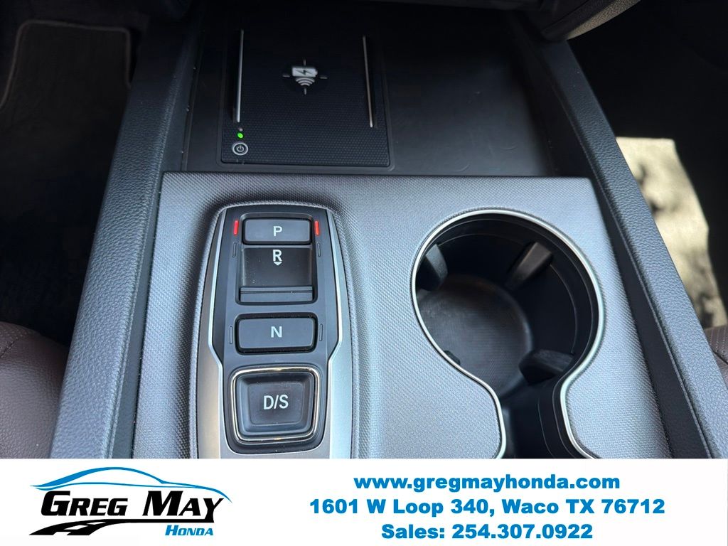 2025 Honda Ridgeline RTL White at Greg May Honda