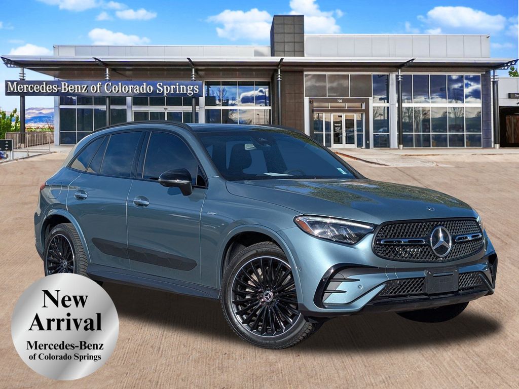 Verde Silver 2025 Mercedes-Benz GLC SUV / Crossover All-Wheel Drive 9-Speed Automatic