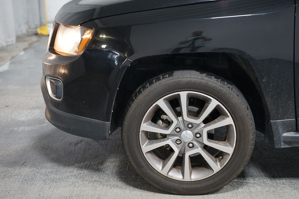 Thumbnail: 2017 Jeep Compass - 5