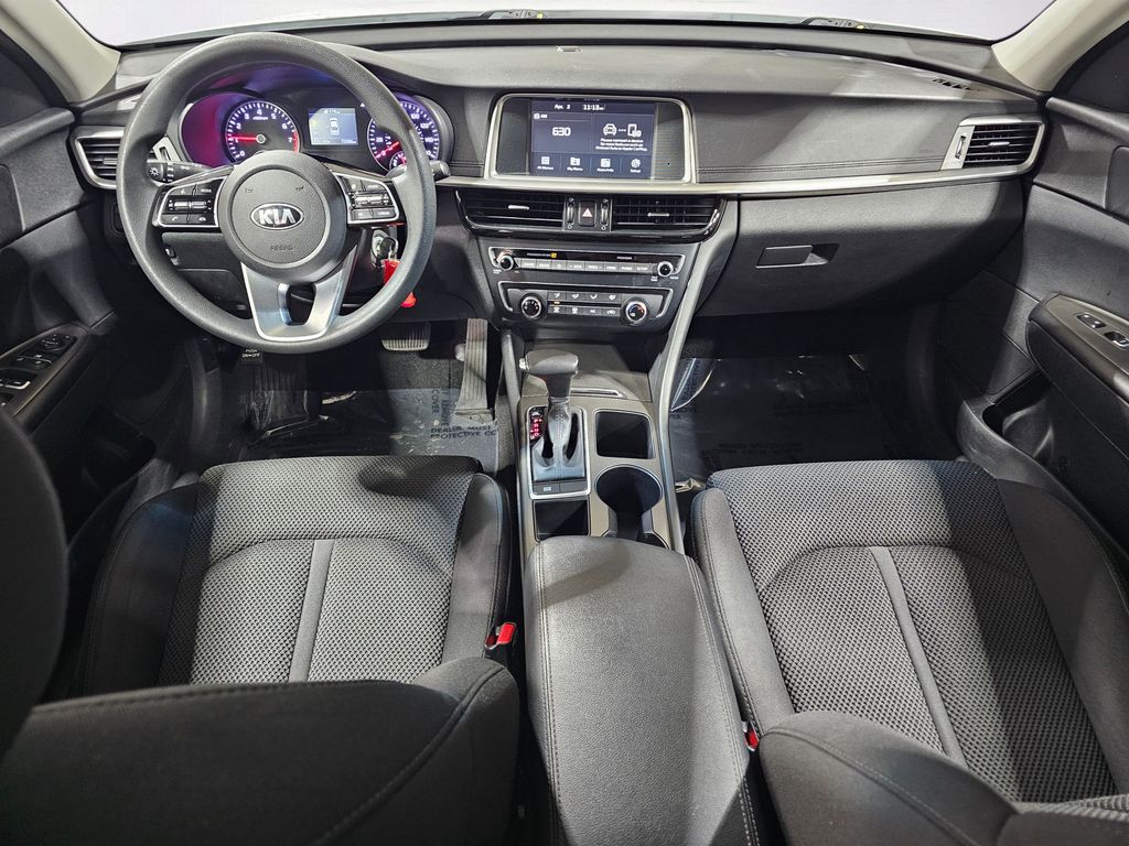 Used 2020 White Kia LX image 5