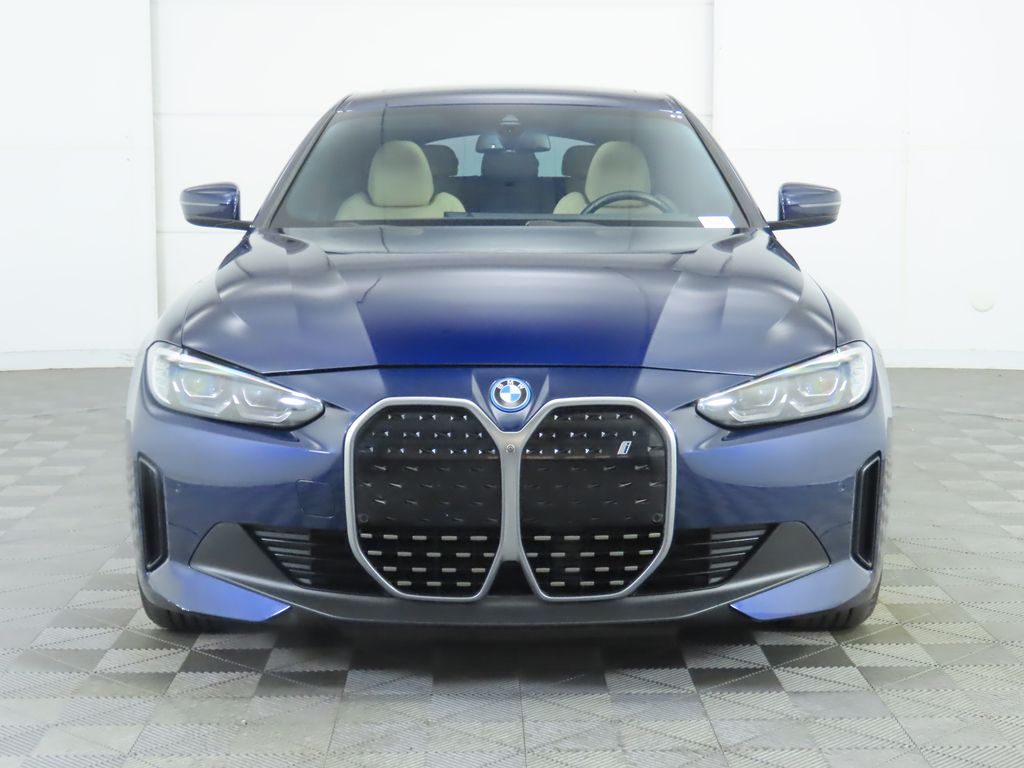 Thumbnail: 2023 BMW i4 - 2