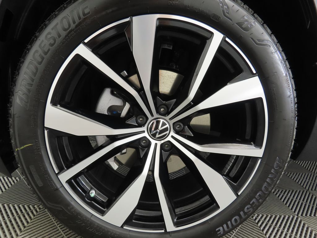 Thumbnail: 2026 Volkswagen Atlas - 30