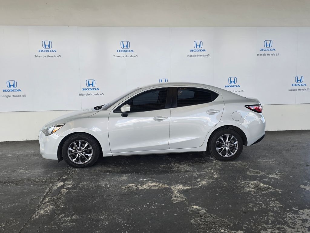 Used Car 2020 Toyota Yaris  Le For Sale Under $20,000 In San Juan, Puerto Rico