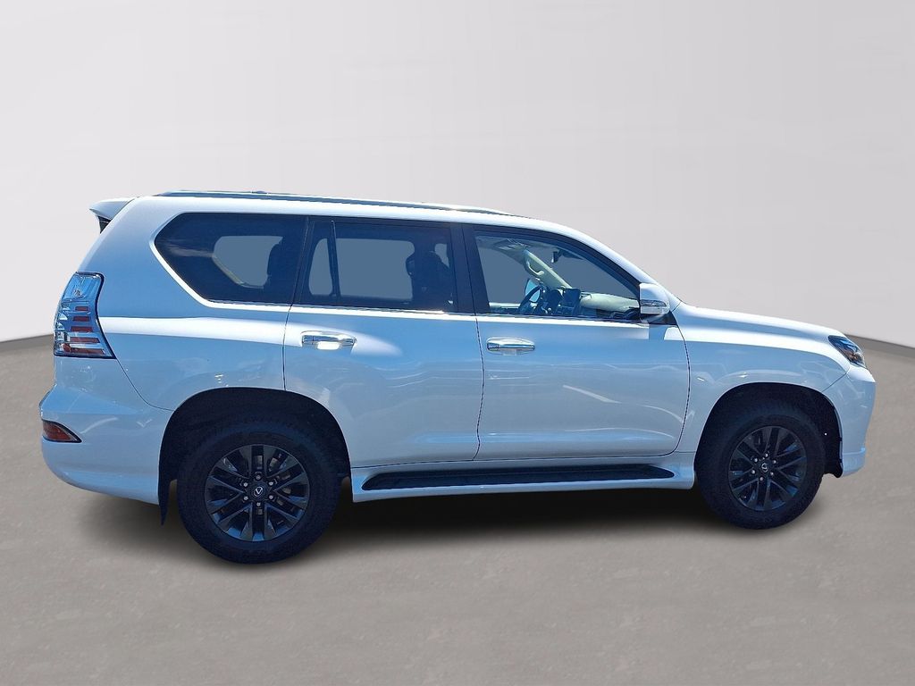 Thumbnail: 2023 Lexus GX - 7