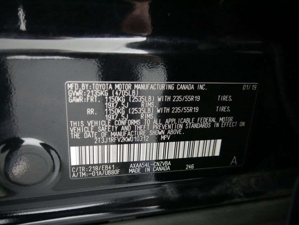 Thumbnail: 2019 Toyota RAV4 - 18