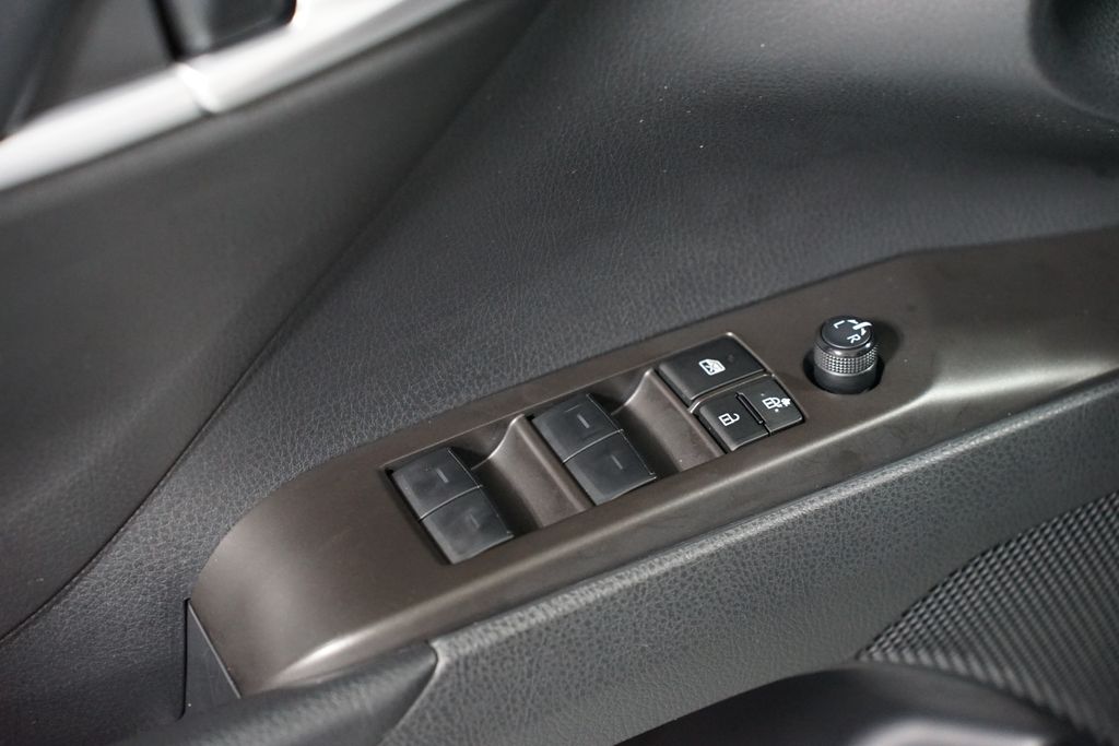 Thumbnail: 2023 Toyota Camry - 29