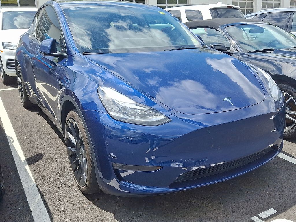 2022 Tesla Model Y Long Range 3