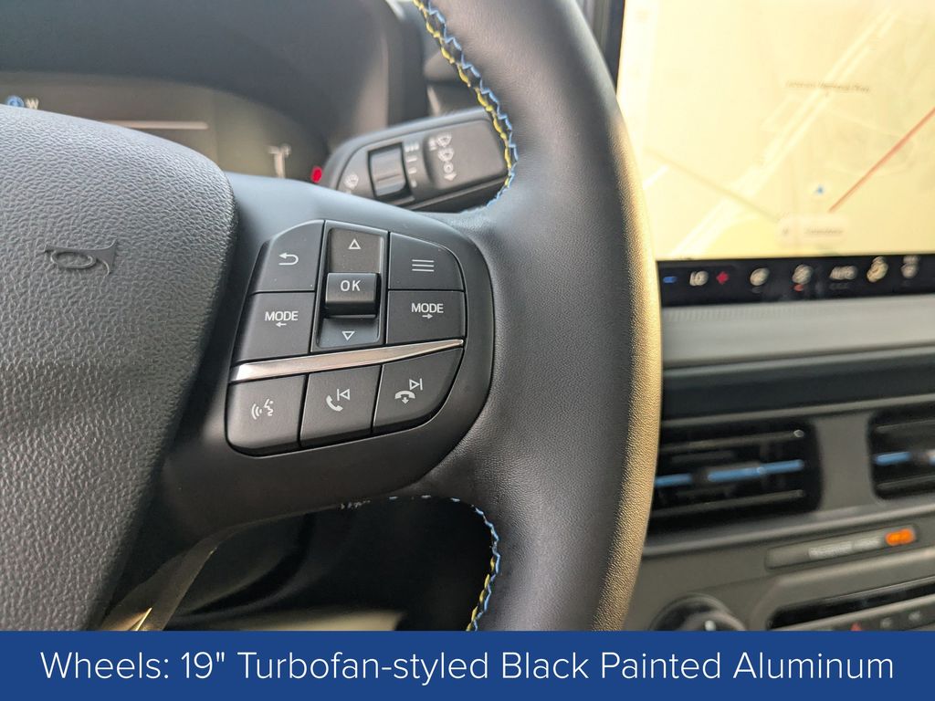 2025 Ford Maverick Lobo