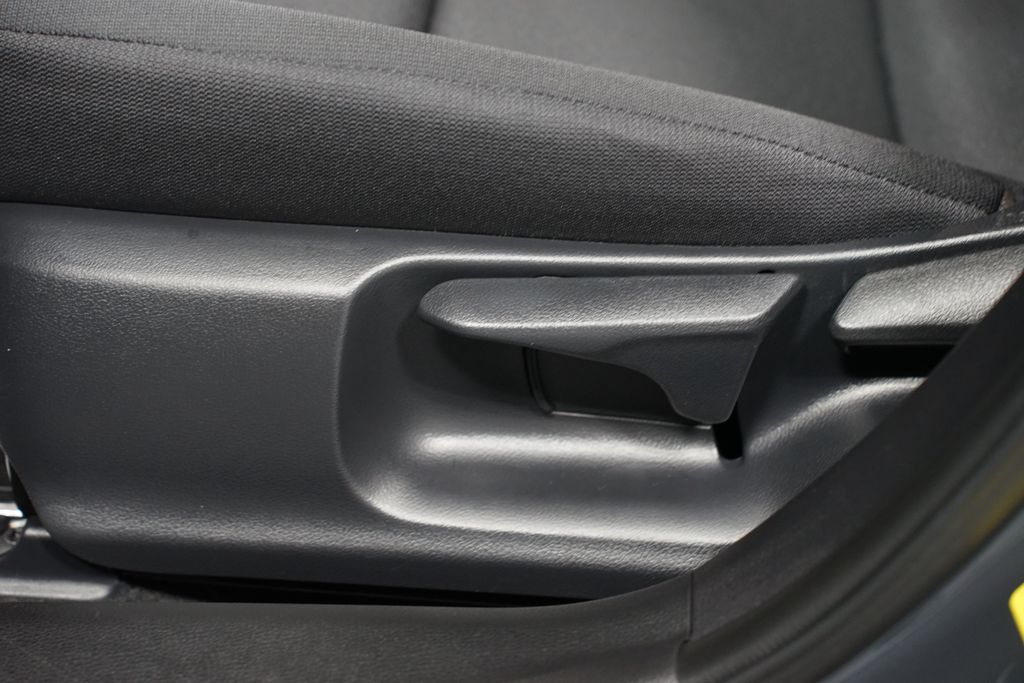 Thumbnail: 2024 Toyota Corolla - 30