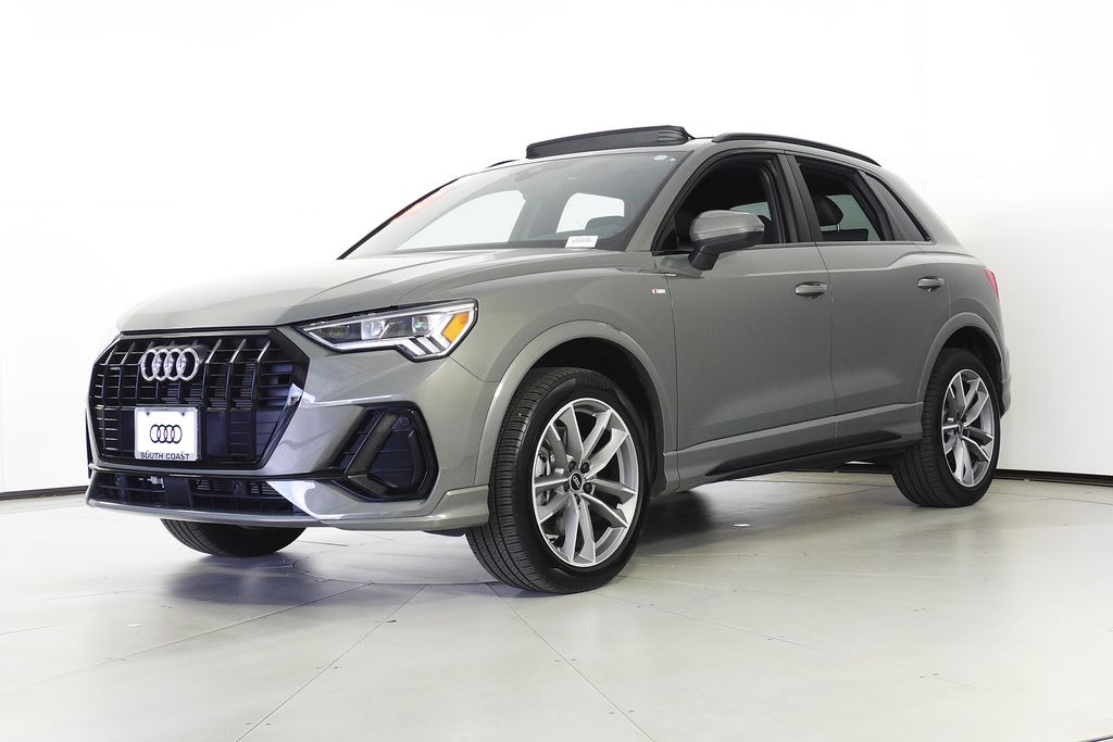 Thumbnail: 2025 Audi Q3 - 2