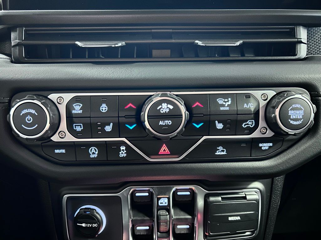 new 2026 Jeep Wrangler car, priced at $57,085