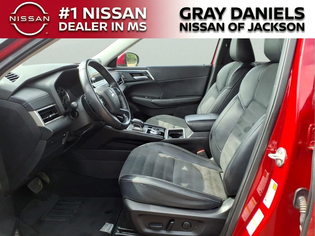 Used 2024 Mitsubishi Outlander SUV