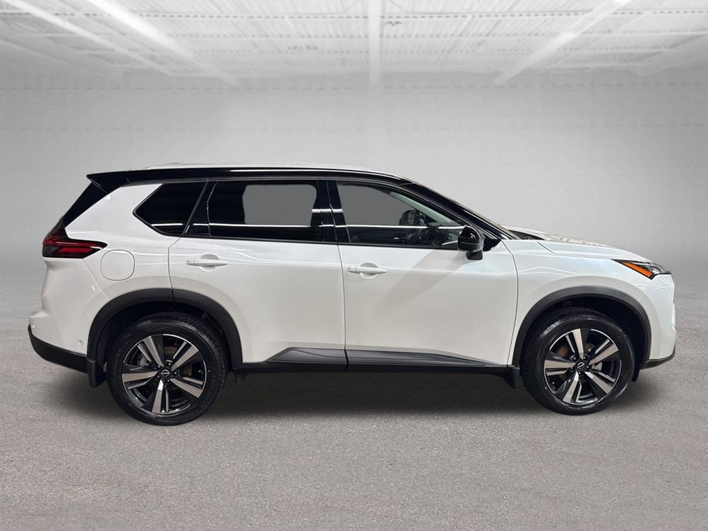 2025 Nissan Rogue SL - 6