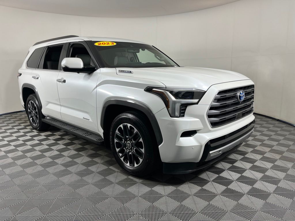 Thumbnail: 2023 Toyota Sequoia - 8