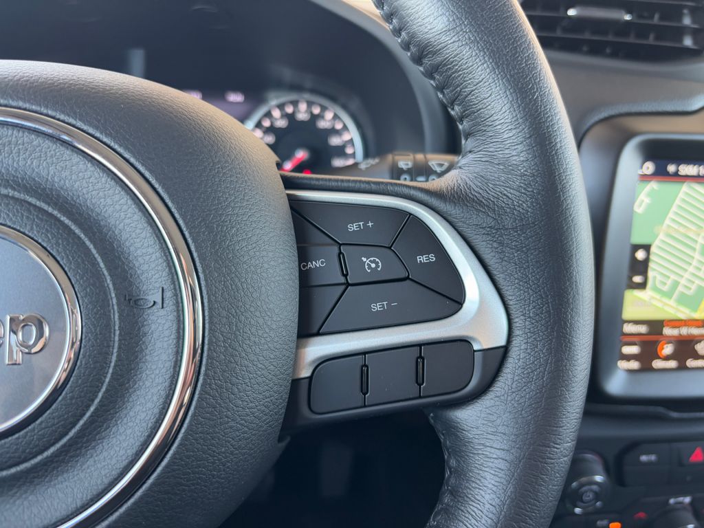 2023 Jeep Renegade Altitude 12