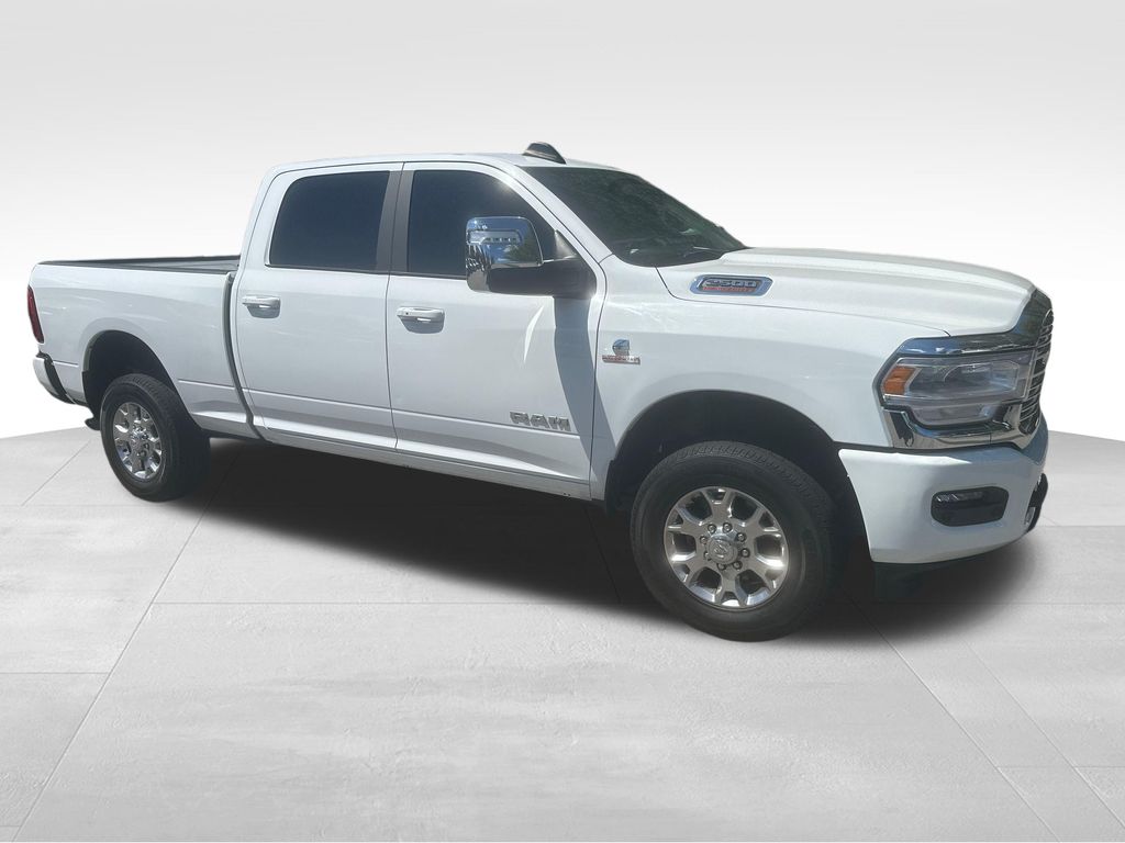 Used 2023 White Ram Laramie image 30