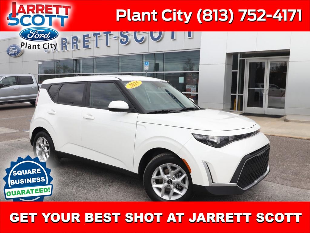 2025 Kia Soul LX FWD