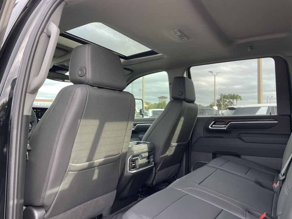 new 2025 GMC Sierra 2500HD car, priced at $67,420