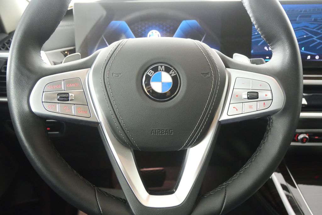 Thumbnail: 2024 BMW X7 - 22