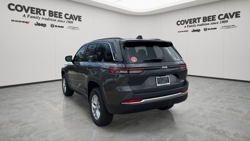 New 2026 Gray Jeep Laredo X image 7