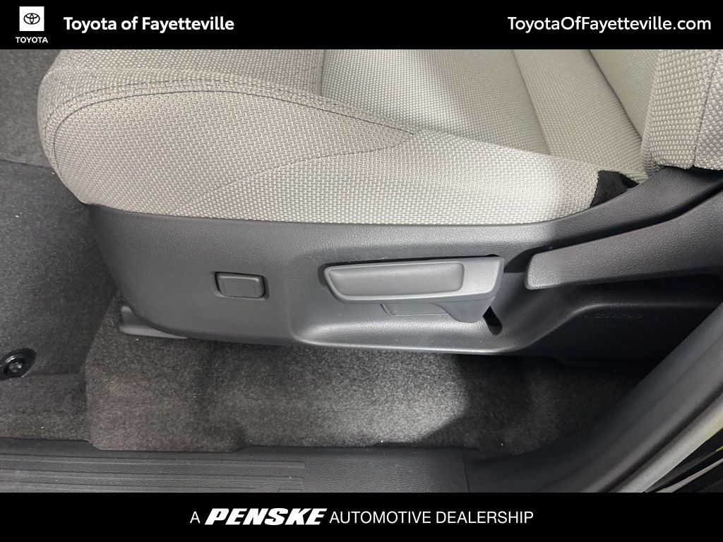 Thumbnail: 2025 Toyota 4Runner - 24