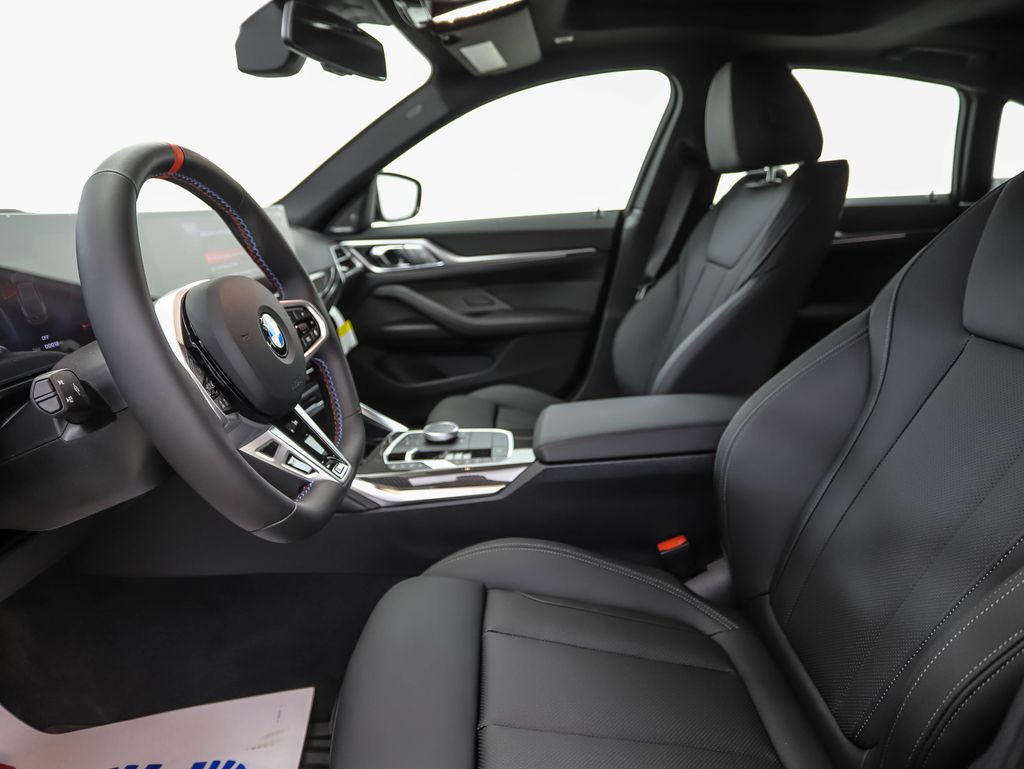 Thumbnail: 2026 BMW 4 Series - 11