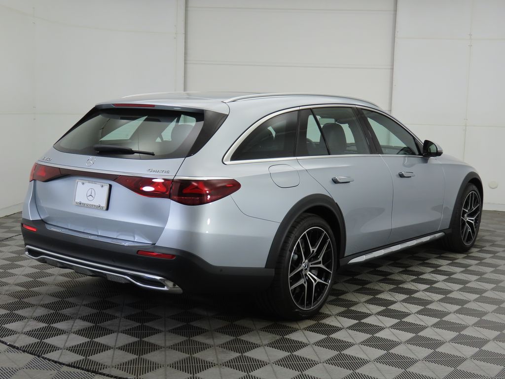 Thumbnail: 2026 Mercedes-Benz E-Class - 5