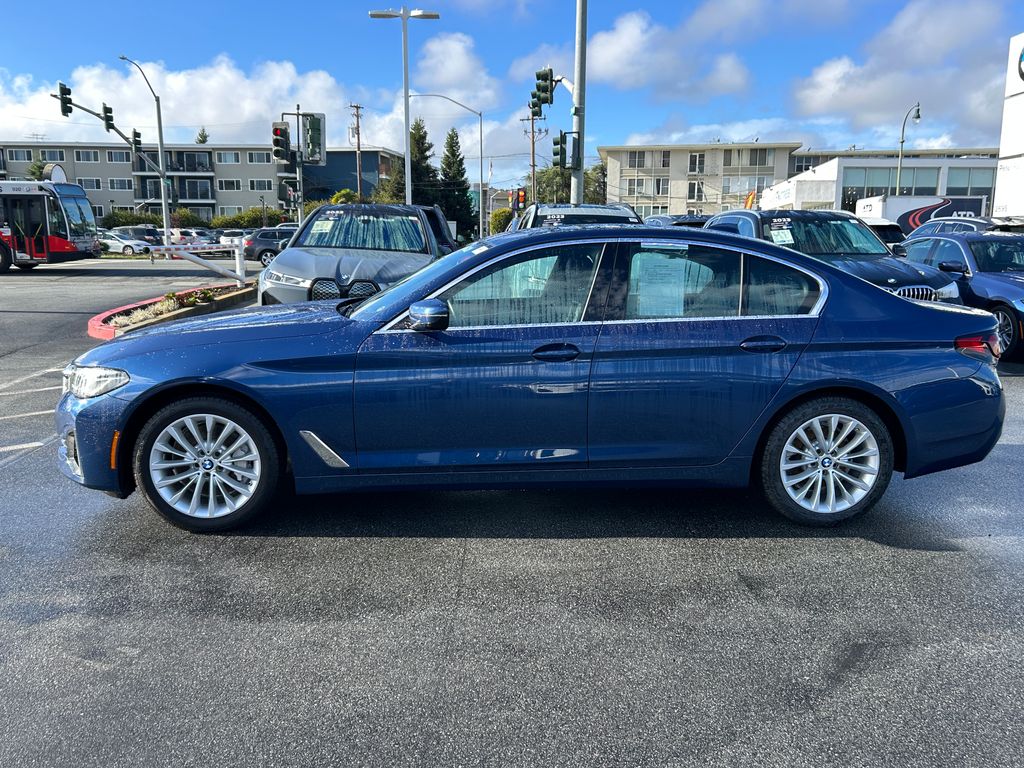 Thumbnail: 2022 BMW 5 Series - 2