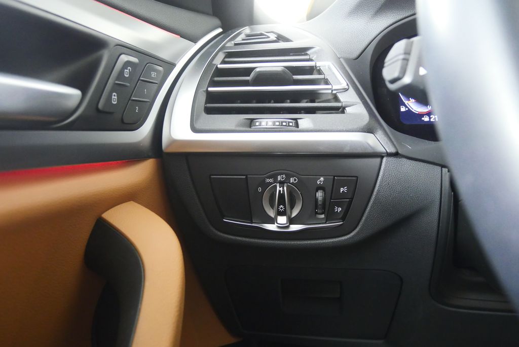 Thumbnail: 2024 BMW X3 - 21