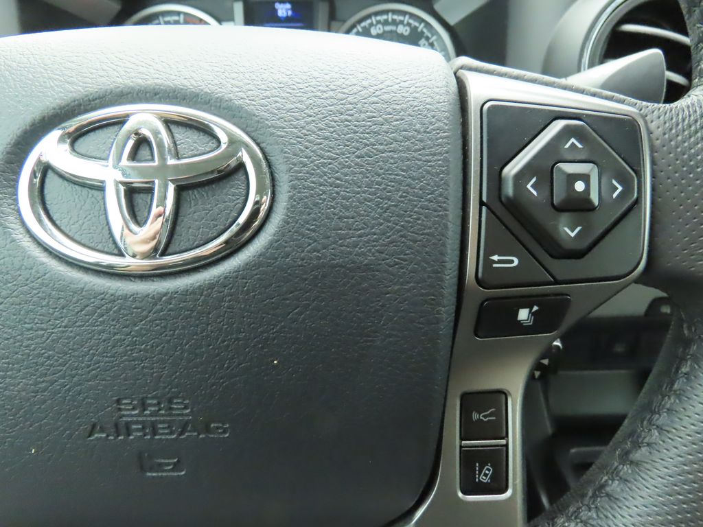 2020 Toyota Tacoma SR5 15
