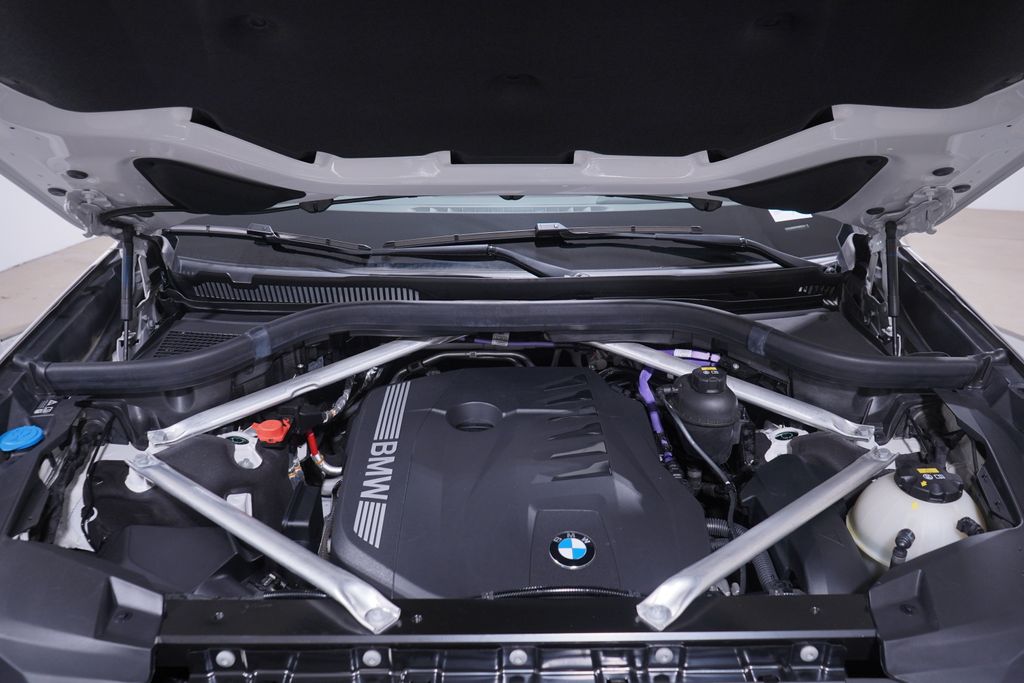 2023 BMW X7 xDrive40i 24