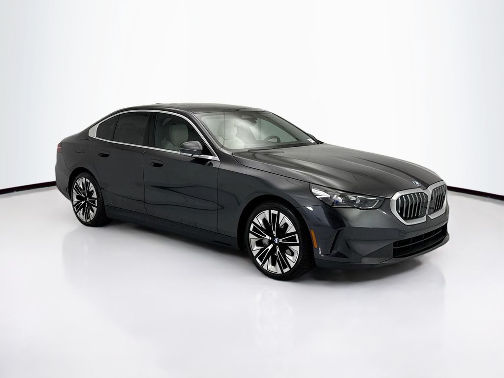 Thumbnail: 2026 BMW i5 - 3