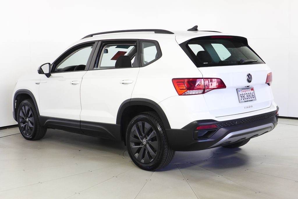 Thumbnail: 2022 Volkswagen Taos - 9